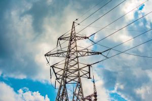 Installation électrique Haute Tension (HTA) : les étapes clés pour sécuriser vos chantiers industriels